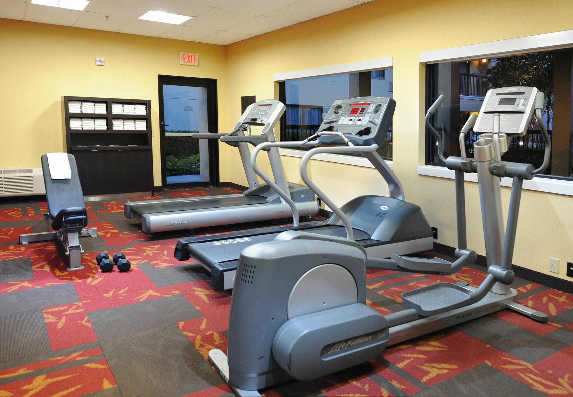 Courtyard By Marriott Houston Hobby Airport Hotel Exterior foto